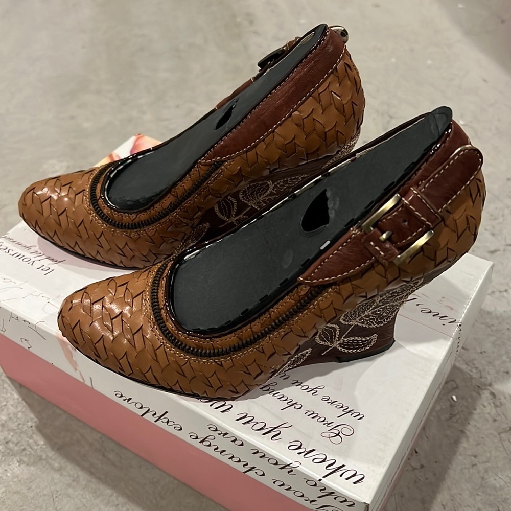 Weaved Wedges - image 1